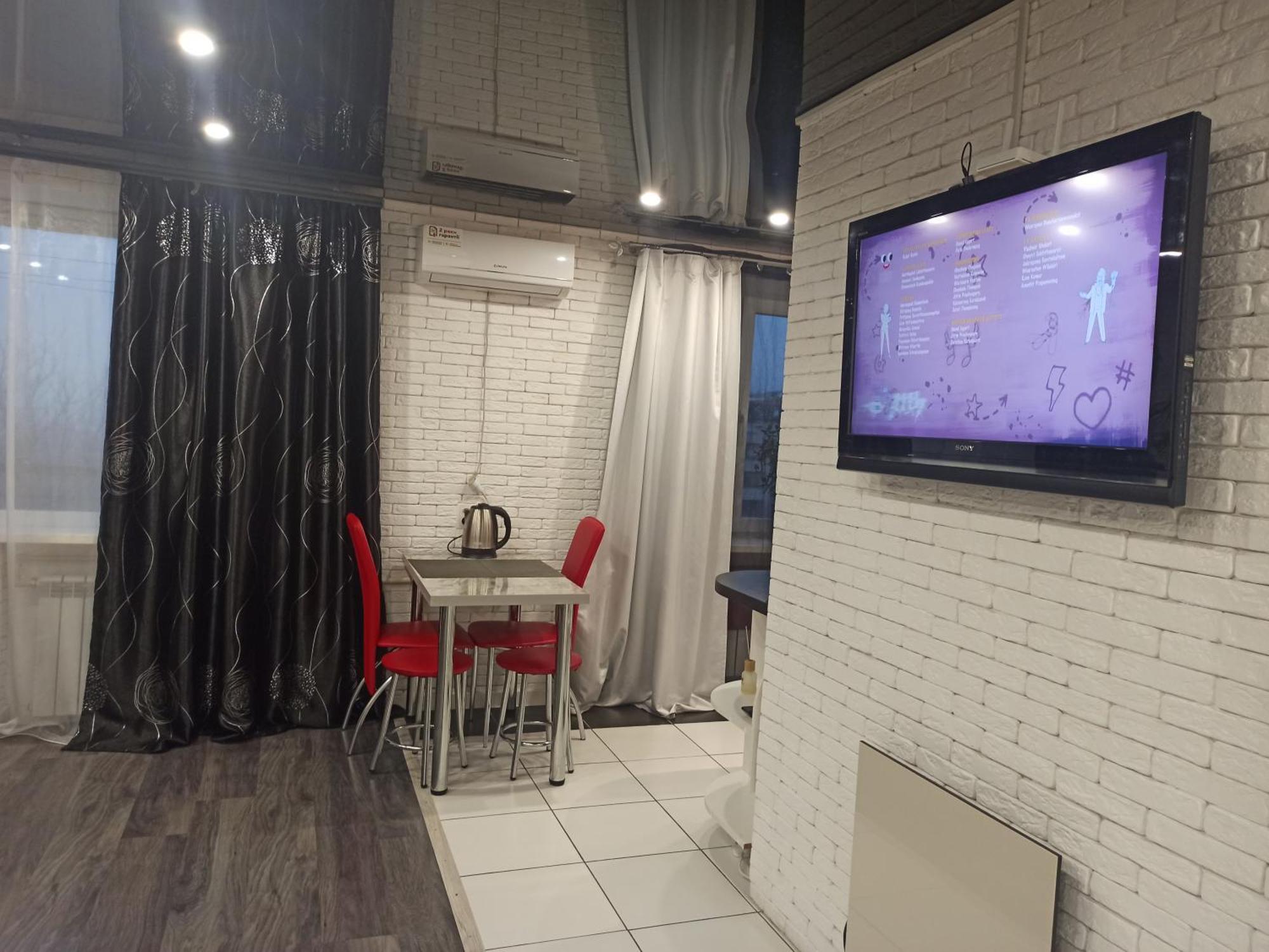 Квартира с видом на город и р. Днепр Каменское Экстерьер фото